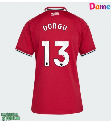 Manchester United Patrick Dorgu #13 Replika Hjemmebanetrøje Dame 2026-27 Kortærmet